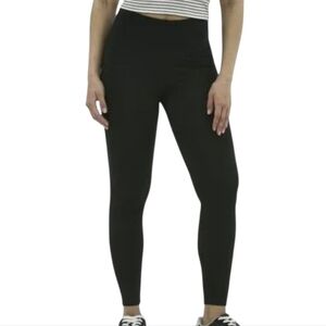No Boundaries. Classic Black Women's Leggings. Sizes Medium & Large. NWT.